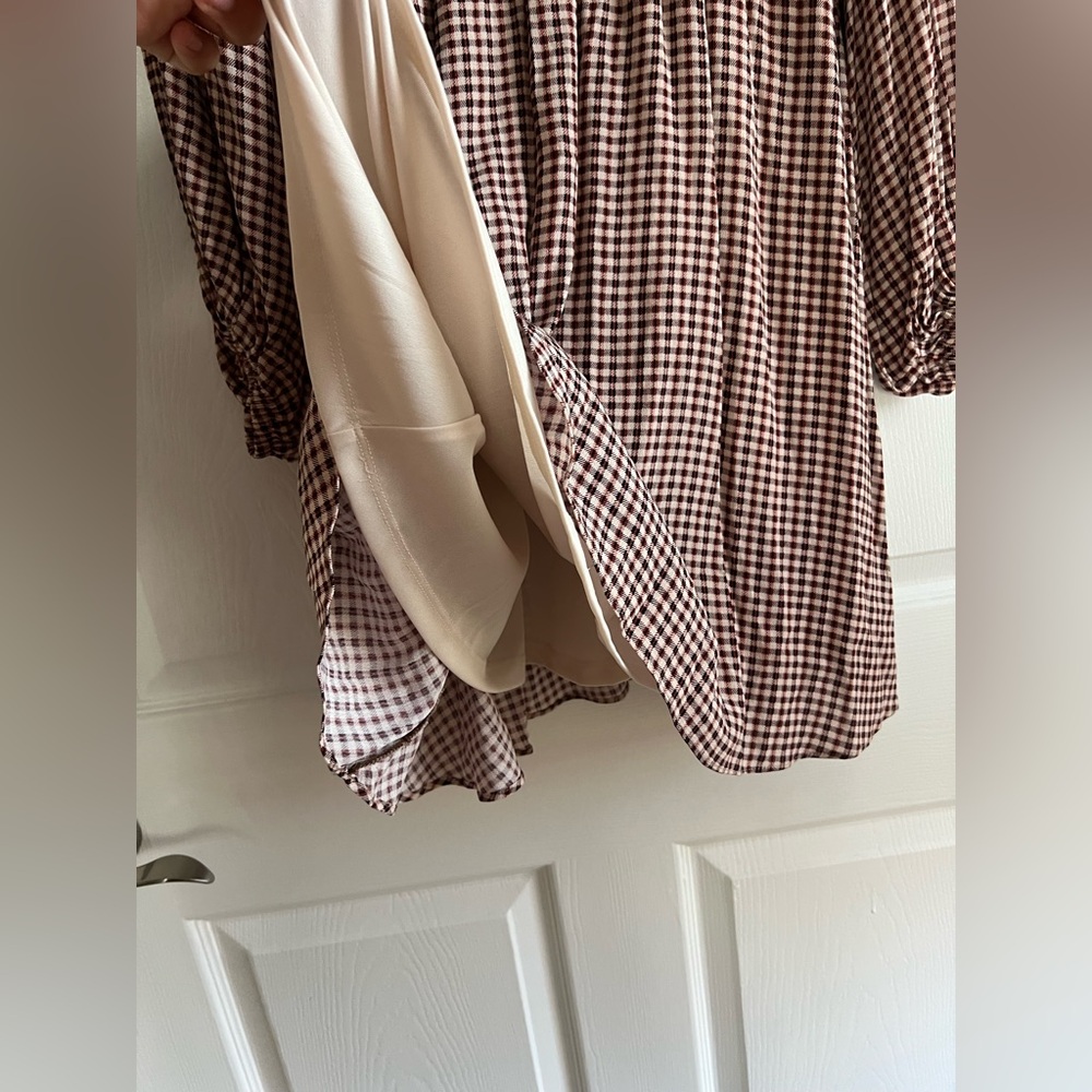 NWT GB Gianni Bini Brown Gingham V-Neck Smocked Waist Long Sleeve Dress Large - Picture 4 of 11